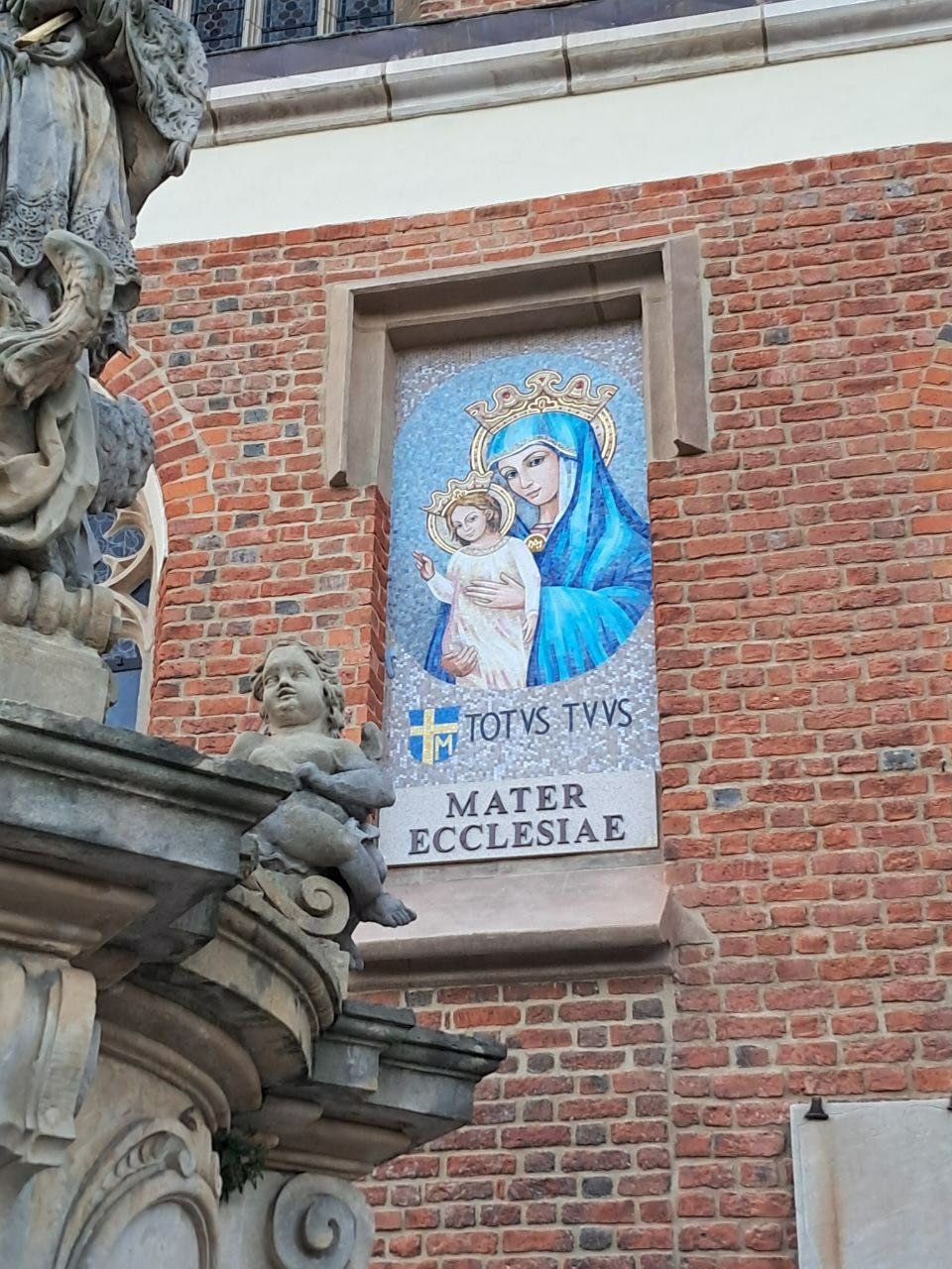 Mozaika sakralna – Mater Ecclesiae